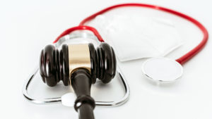 Legal problems for health insurers during the health crisis in the United States.